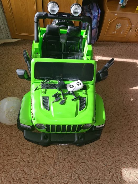 Masinuta electrica 4x4 Premier Jeep Wrangler Rubicon