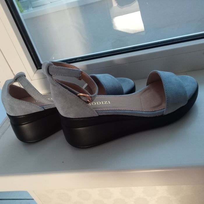 Сандали летние срочно