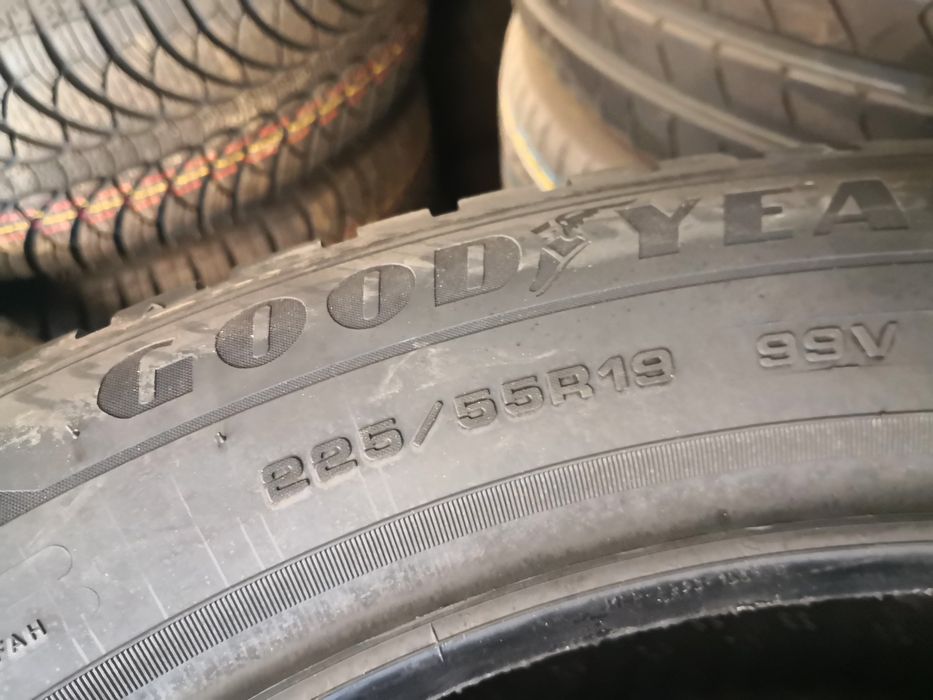 225 55 19 нови гуми Goodyear dot 26  всесезонни