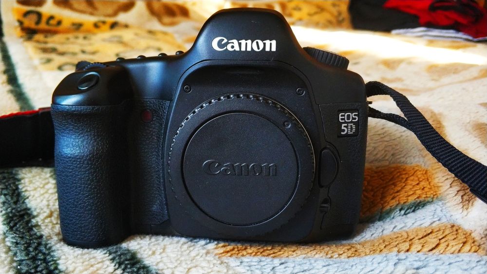 Canon EOS 5D mark I (первая серия)