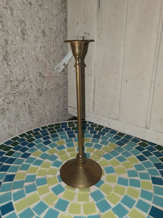 Стари месингови свещници