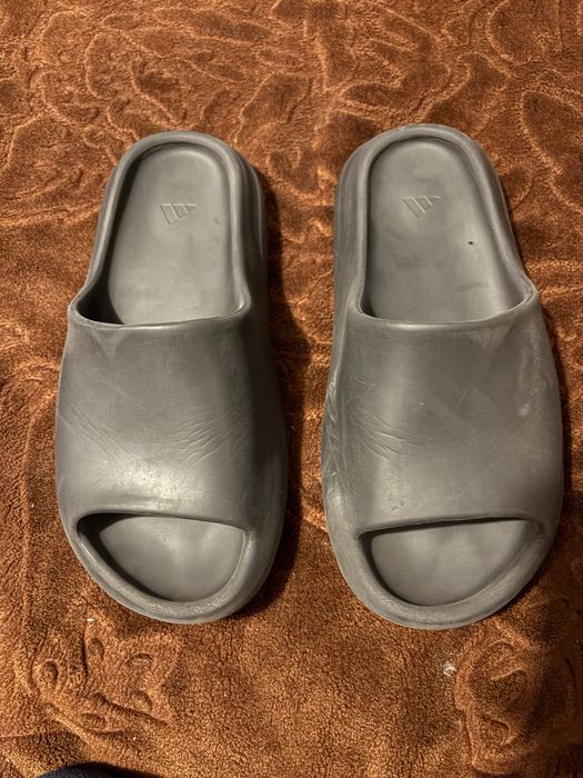 Papuci barbati Adidas Yeezy Slide, marimea 41