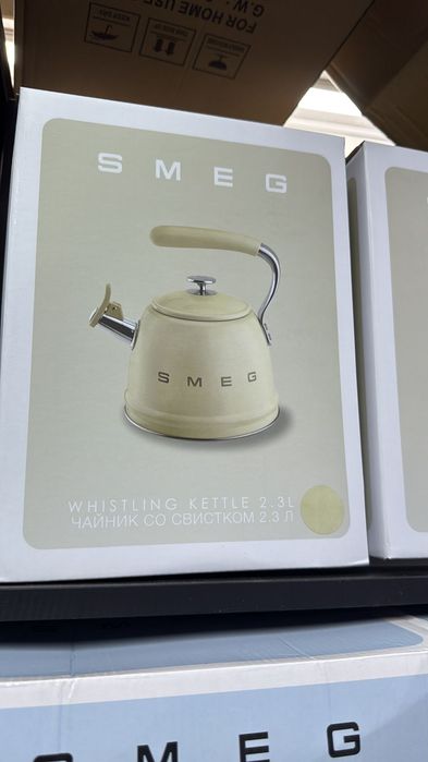 Чайник Smeg оригинал по низкой цене