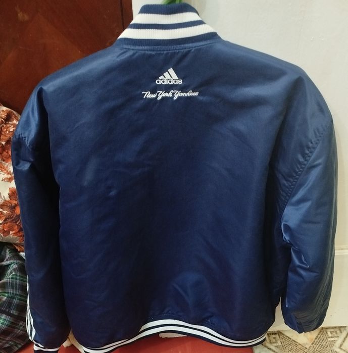 Продам куртку Адидас  мужская