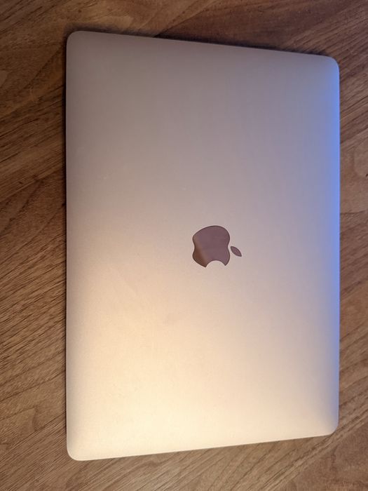 Scooter GRATIS + 2 MacBook Air Pink and Silver  roz si argintiu