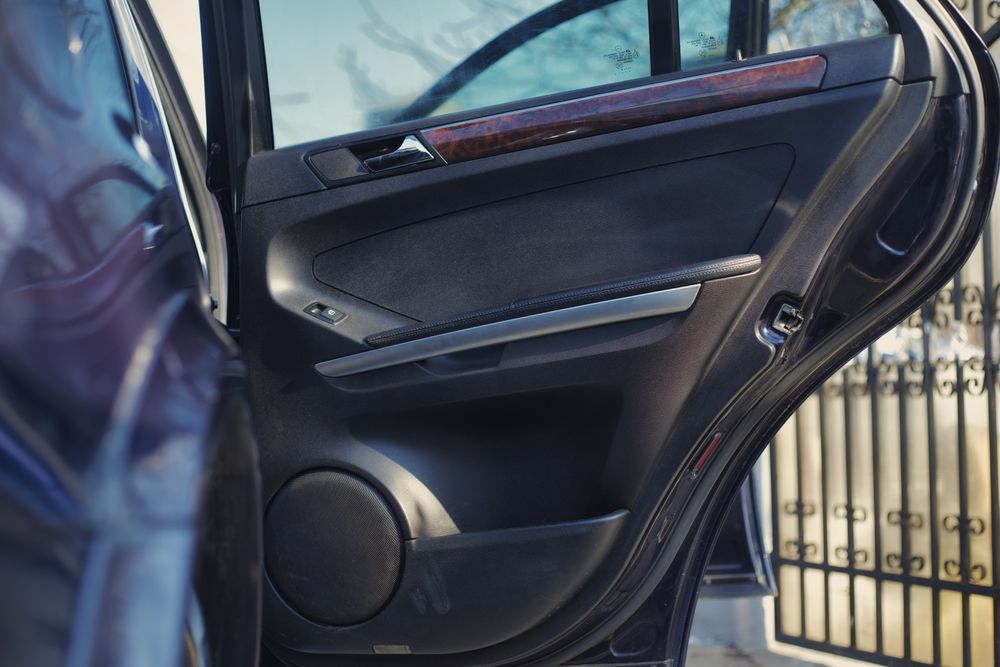 Usa stanga drrapta fata spate Mercedes ML W164 capota bara far stop