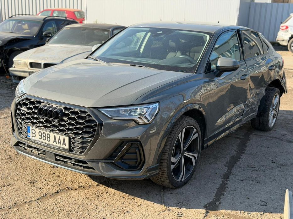 Vand Audi Q3 SportBack 2024 2.0 tdi- 200cp ,AVARIAT !!!