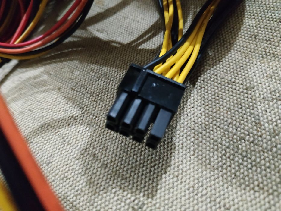 Блок питания для ПК 700Вт