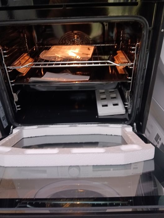 Чисто нова печка за вграждане с индукционни котлони Gorenje с две години Гаранция!