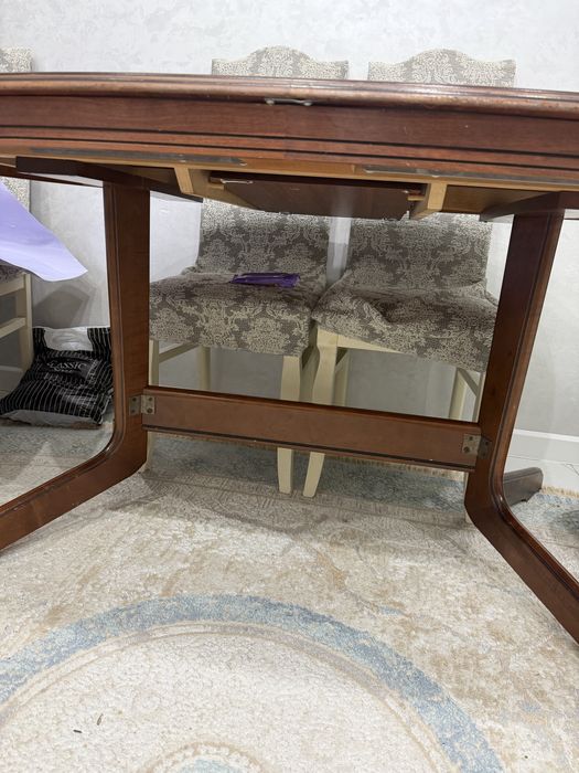 Продам стол б/у