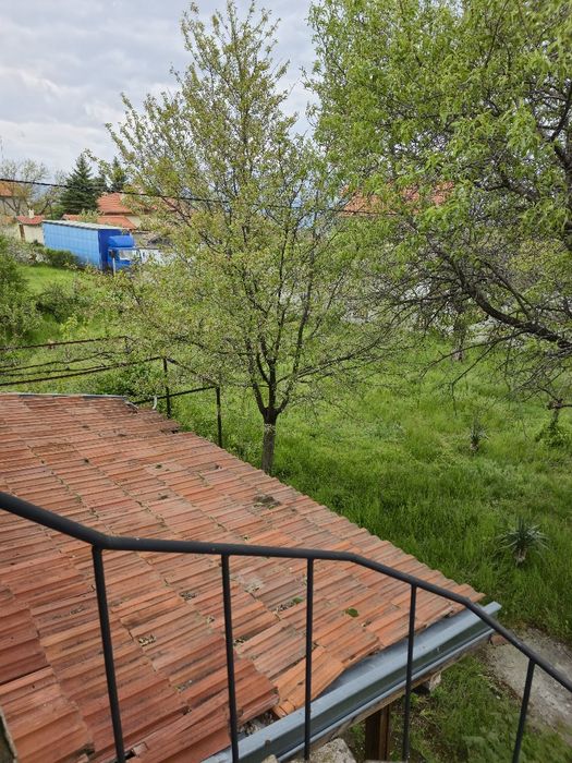Продавам къща в с. Ясеново (Казанлък)