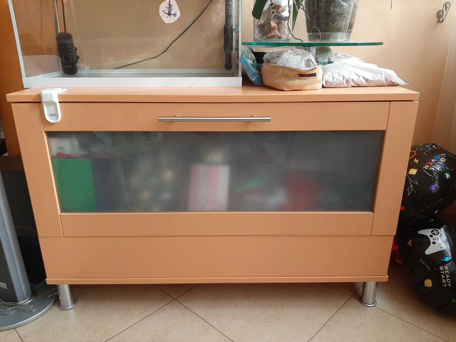 Поръчково изработен шкаф