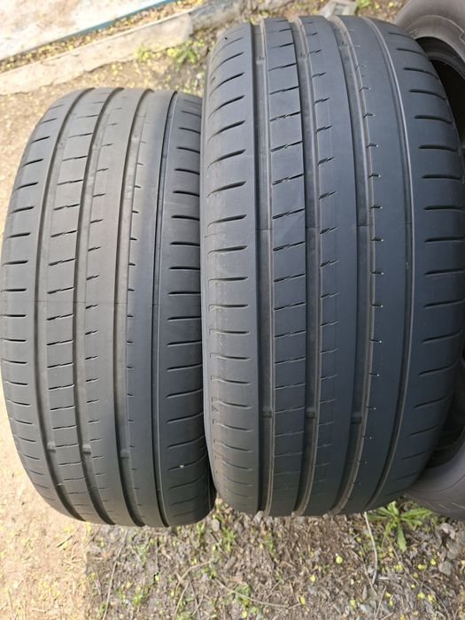 Продам шины 255/45/21 якохама