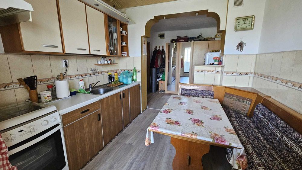 De vanzare 2 camere conf 1, LIBER,  Nicolina Prima Statie - LIDL