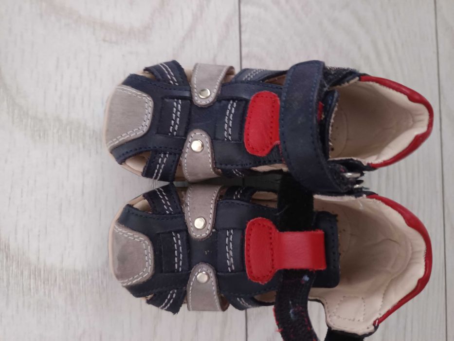 Sandale ortopedice, marca Ortopedia nr 20 din piele naturala.