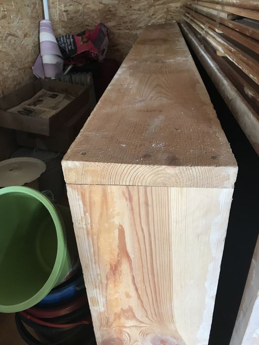 Деревянная дверь