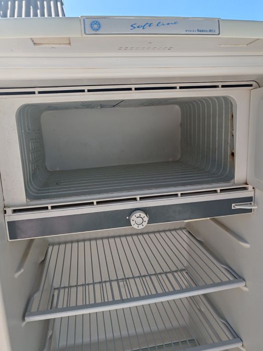 Продаётся Холодильник