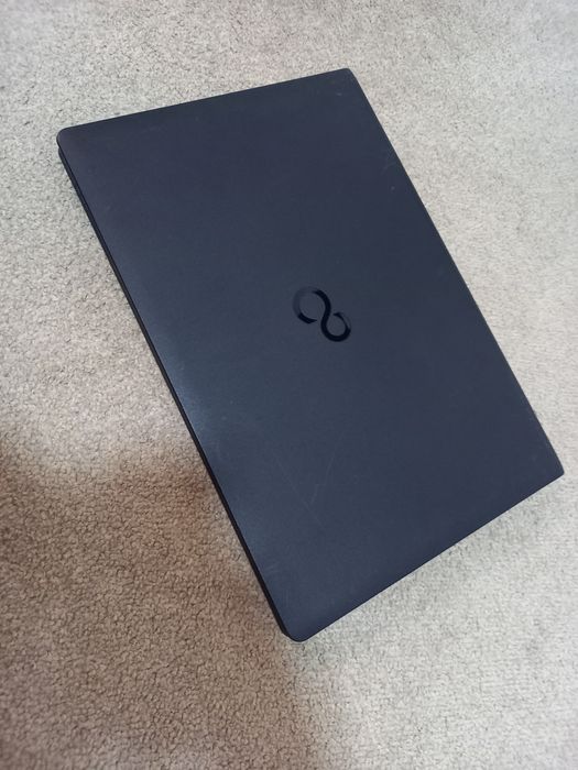 Laptop intel i5,ssd 128,baterie noua  4 ore