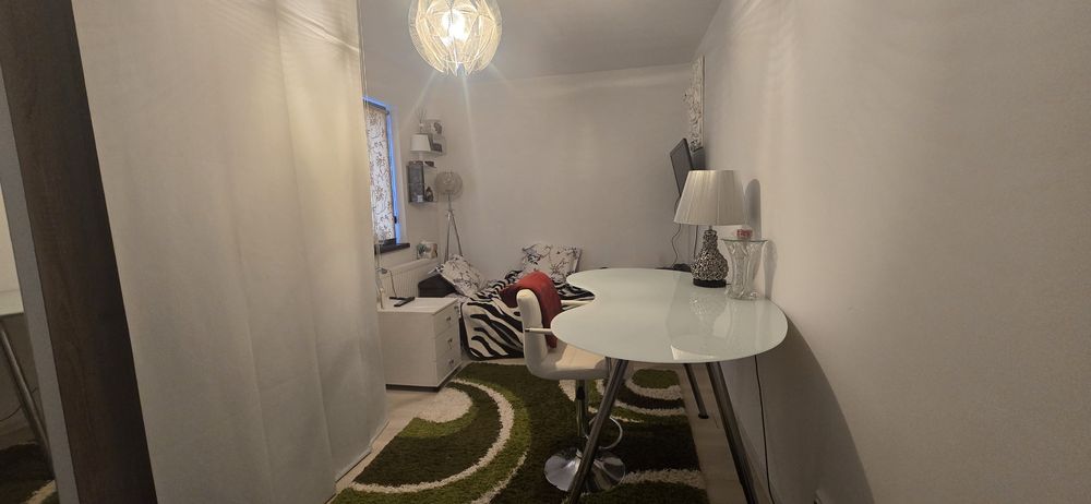 Apartament 4 camere, parter Traian, Râmnicu Vâlcea, 78 mp, renovat complet, acces stradal, ideal locuit sau investiție.