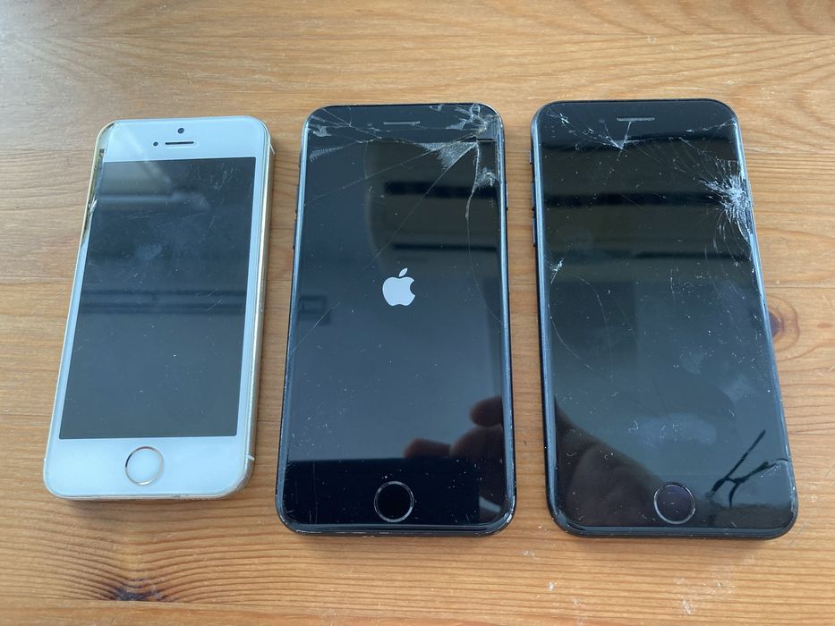Lot 3 iPhone *5SE *7 *SE 2020