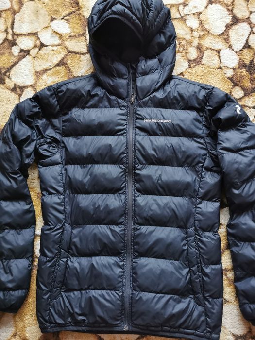 Geaca Peak Performance S salewa mammut salomon la sportiva marmot