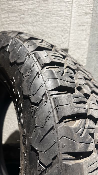 A/T VITOUR 285/60R18