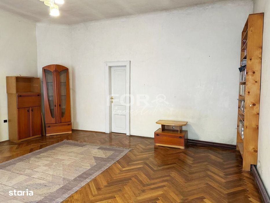 Apartament 2 camere de vanzare,cladire istorica, Piata Unirii