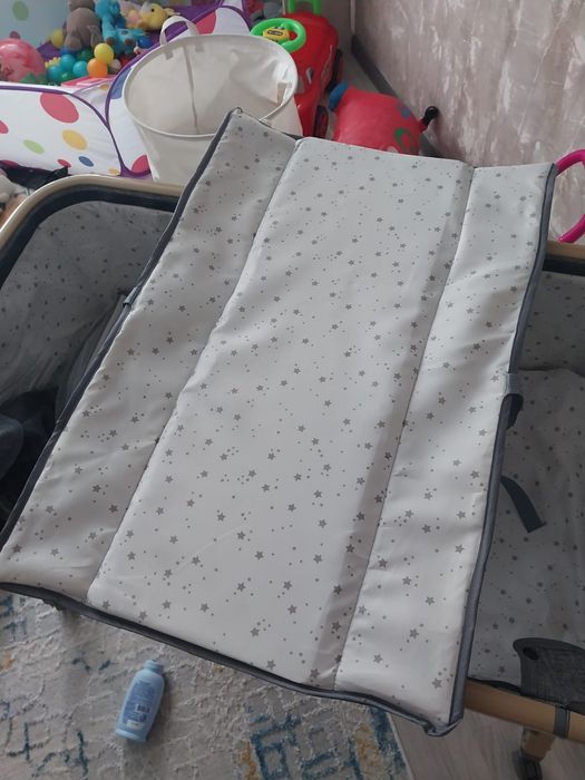 Детская кровать,шезлонг,кенгуру