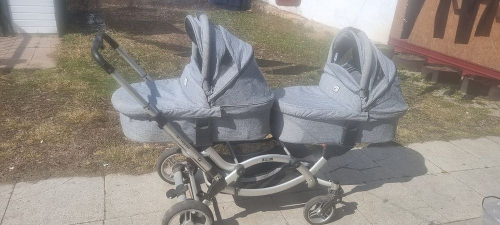 Продам коляску для двойни