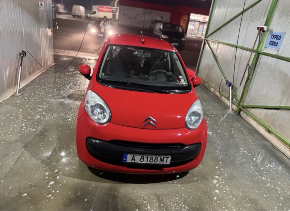 Продавам Citroen C1