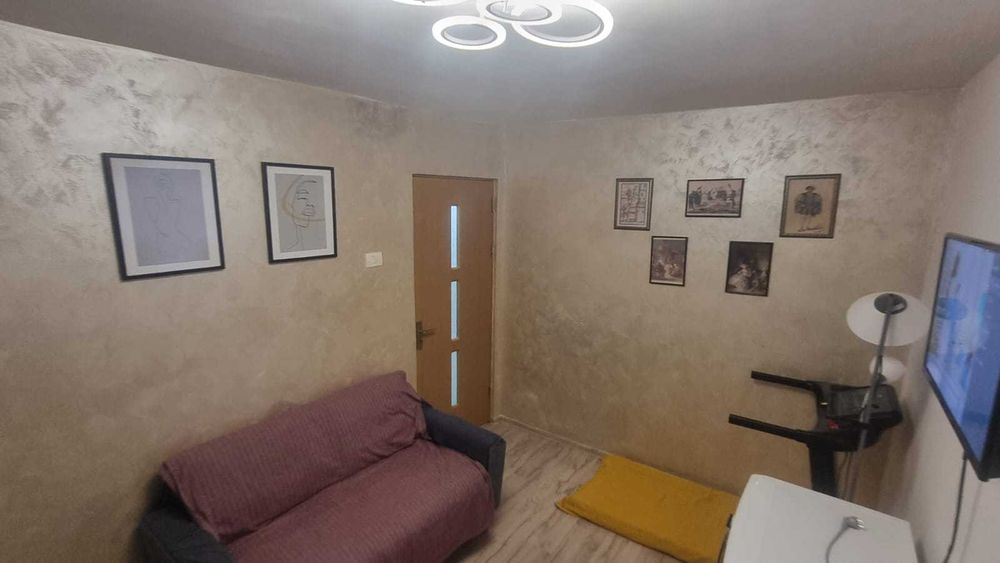 Proprietar, Tomis nord, vând apt 2 camere, mobilat, ac, izolat!