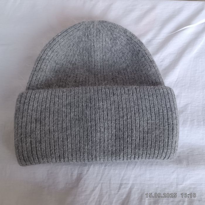 Шапочка зимняя женская