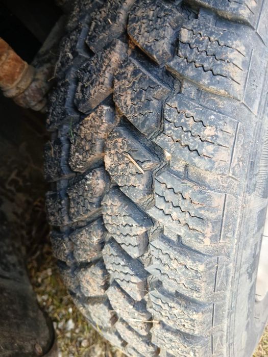 Алуминиеви джанти със зимни гуми Petlas 195/75/16 - 4бр. комплект