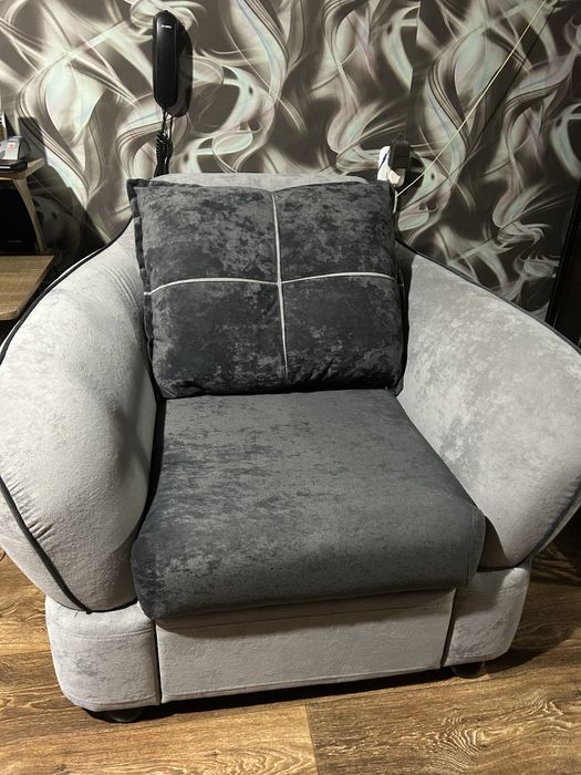 Продам новое кресло