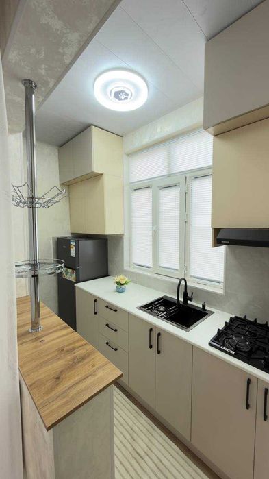 Продаётся 2-комнатная квартира, переделанная в 3-комнатную (50м2)