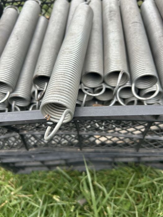 Пружина железная