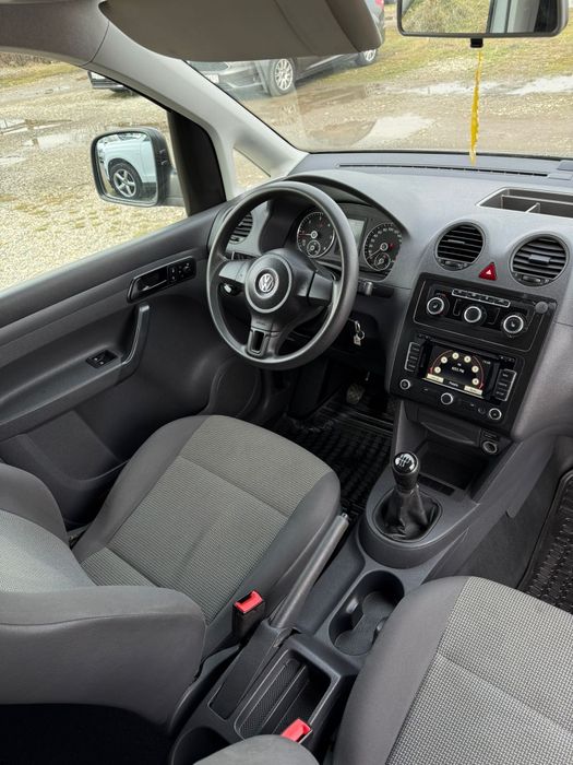 Vw Caddy  maxi*1.6 diesel*navi*carlig