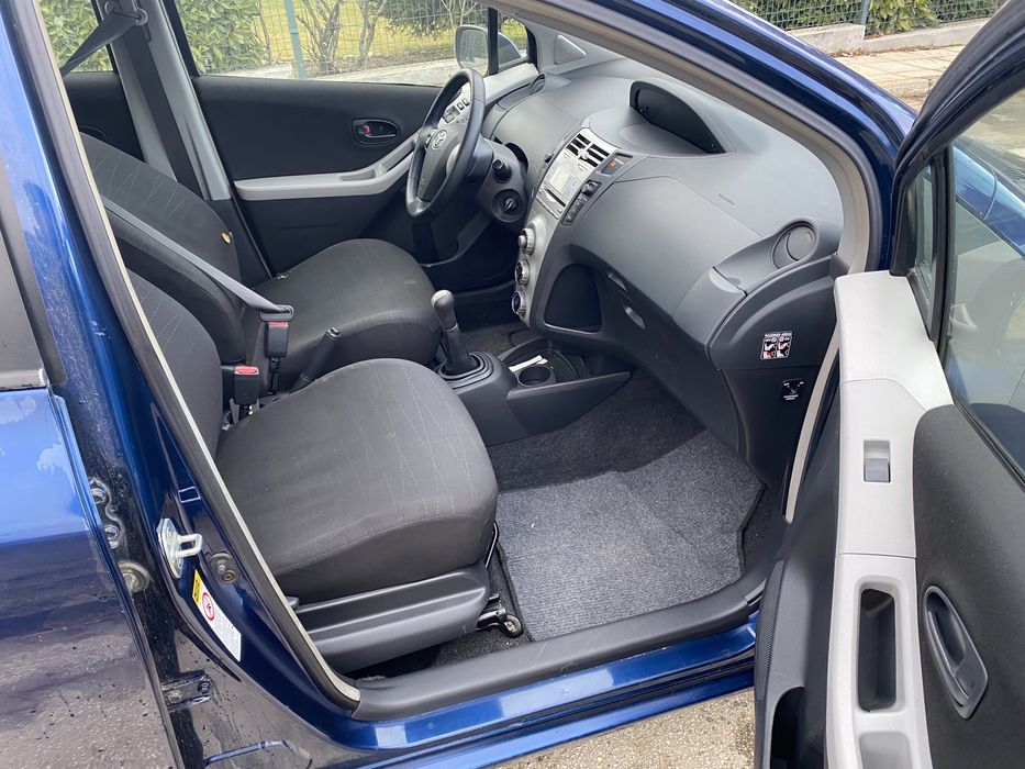 Toyota Yaris Тойота Ярис 1.0 vvti 69 кс На части!