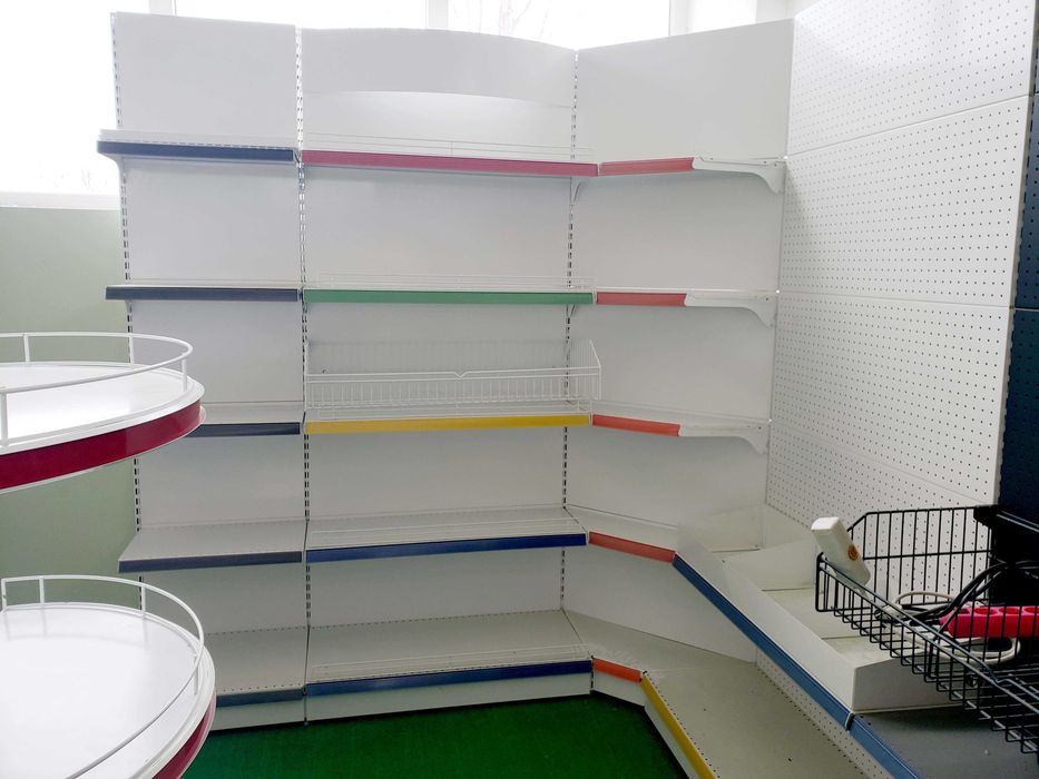 Метални нови стелажи крайстенни и ъглови