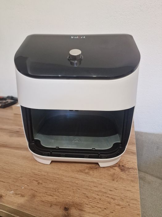 Instant Vortex PLUS ClearCook Air Fryer