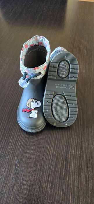 Vand cizme Snoopy pentru copii marimea 24
