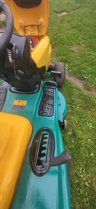Tractoras de tuns gazon