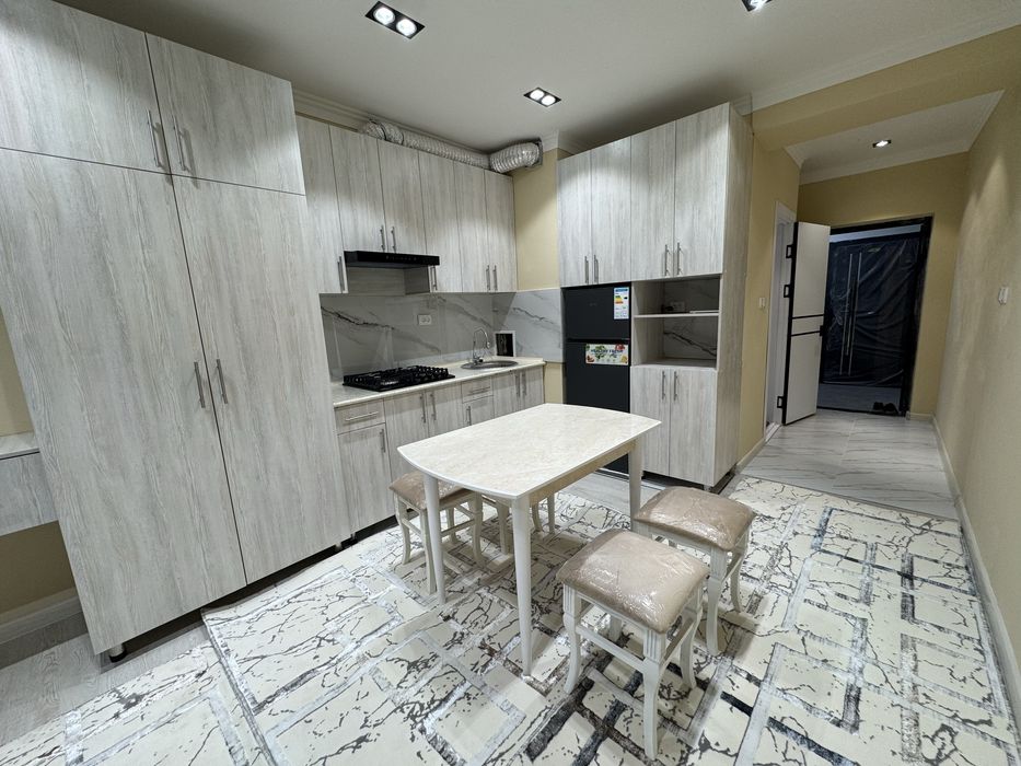 Сдаетс в АРЕНДУ (без маклера) студийная квартира.