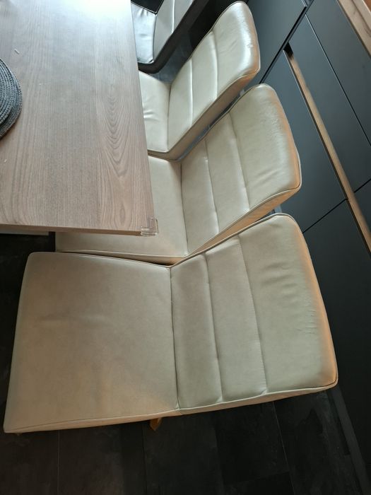 Трапезени  столове