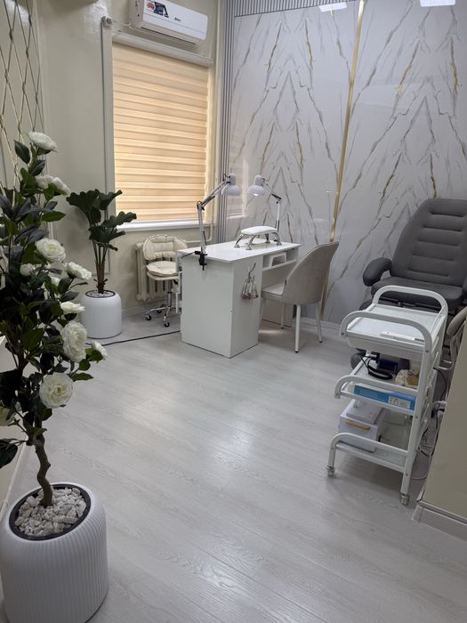 Просторный салон со всеми видами бьюти услуг рядом с 6-ым роддомом