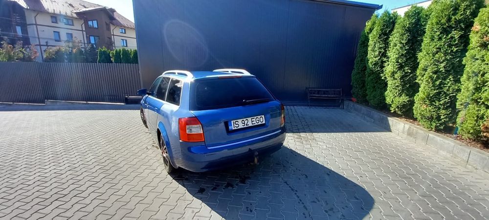 Audi a4 B6 an 2003 albastru