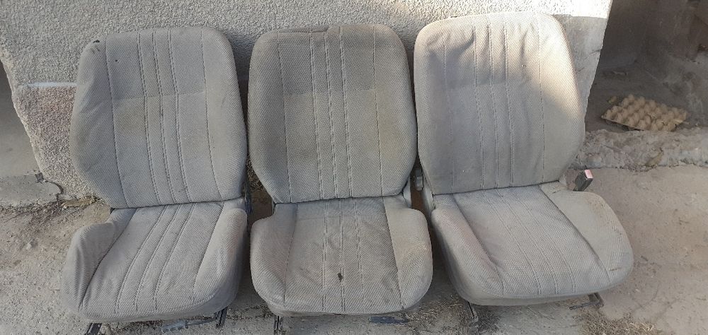 Продам сиденья Opel