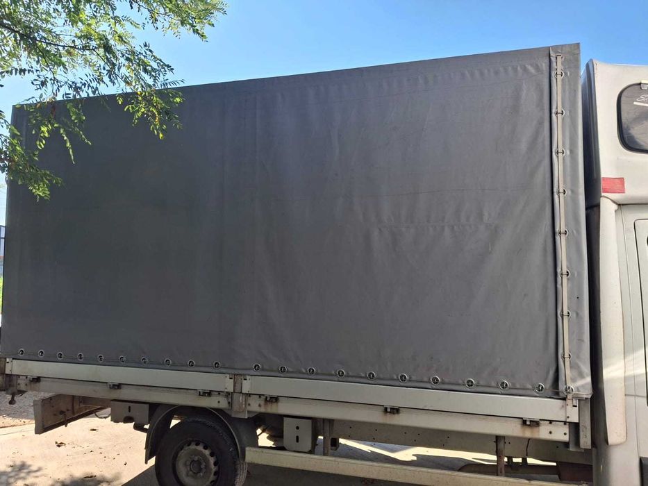 Vând  3 Autoutilitare sau Schimb cu dubă închisă sau cu lift