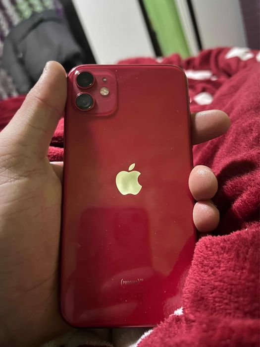 Vand iphone 11 telefonl nu are nimic se prezita perfect vand urgent