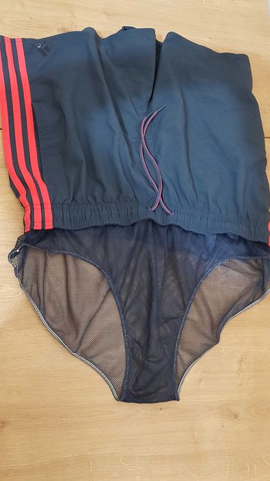 Vand sort de baie Adidas.